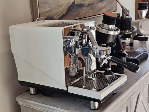 El Rocio Manus S – Premium Home Espresso Machine (Black or White)
